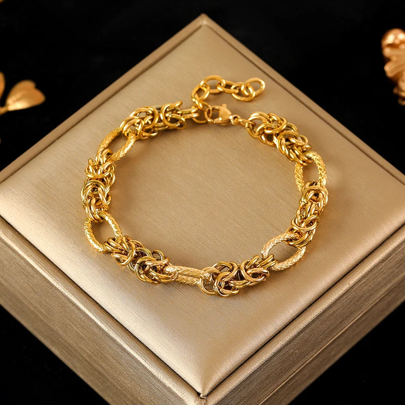 EILIECK Trendy Gold Twist Bangle