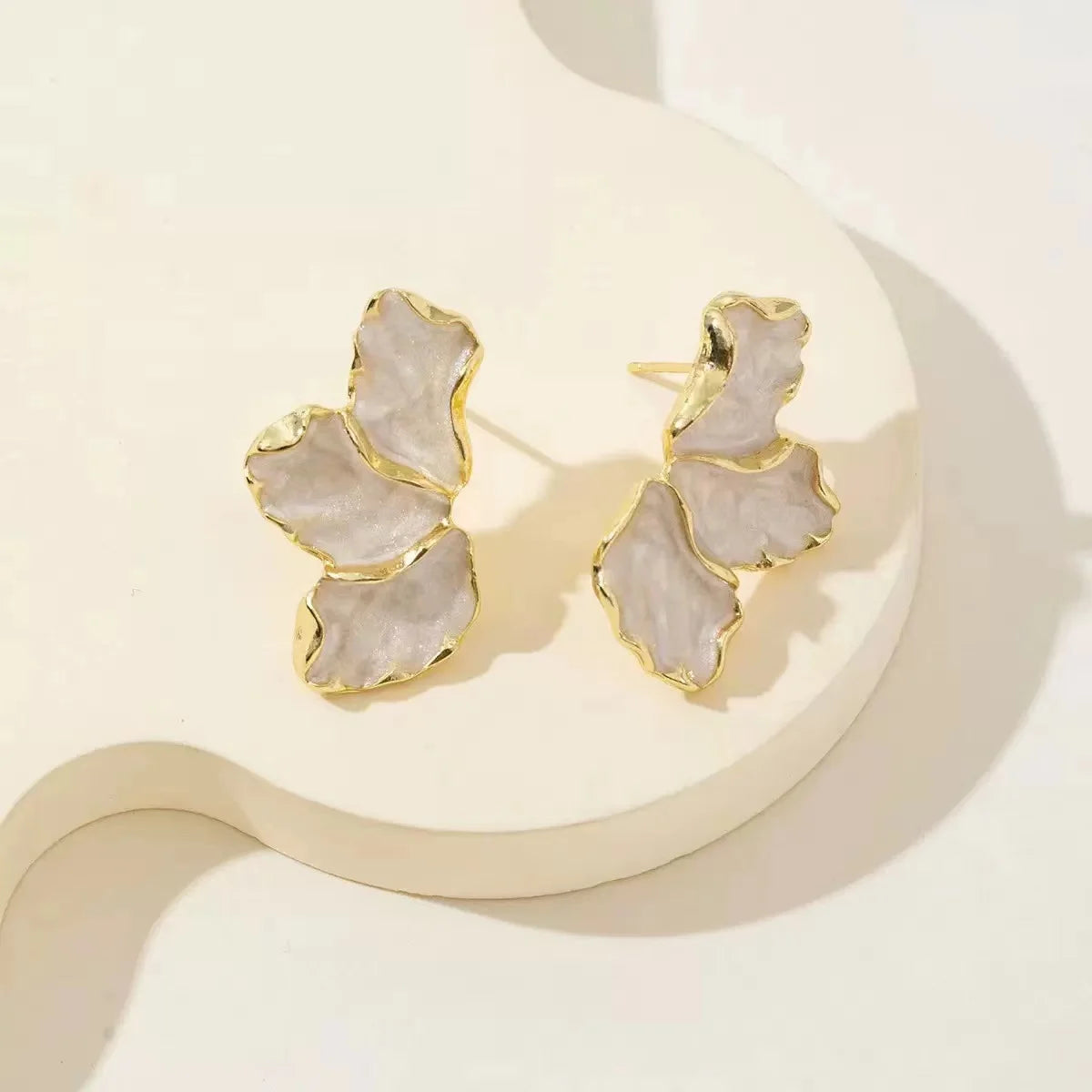 Cream Bloom Earrings